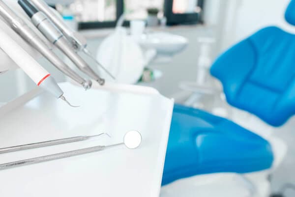 Asesoramiento y contacto clínica dental